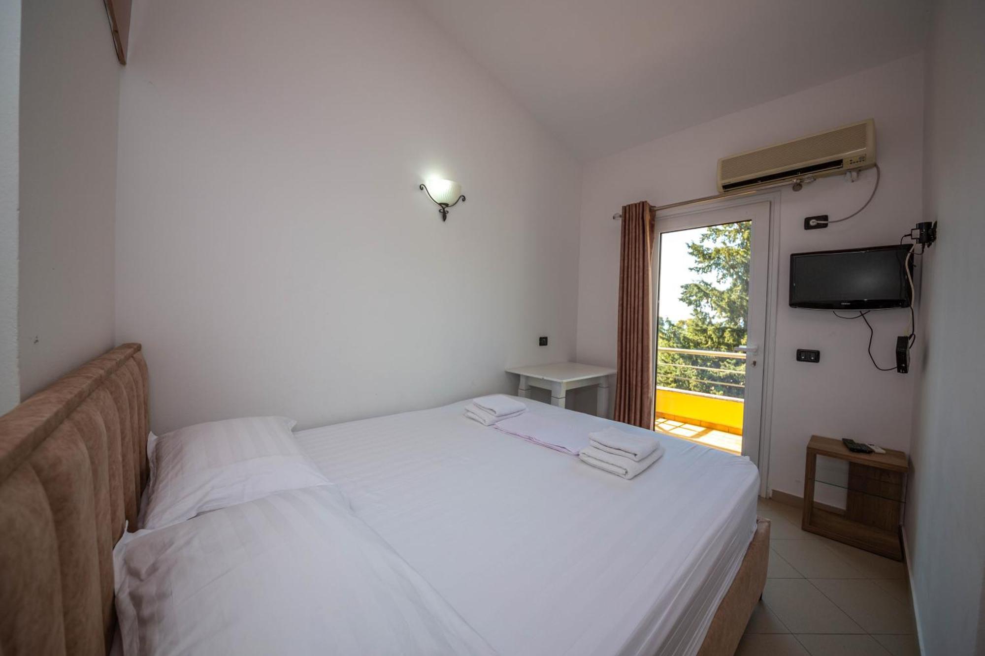 Hotel Kompleksi Dea Vlorë