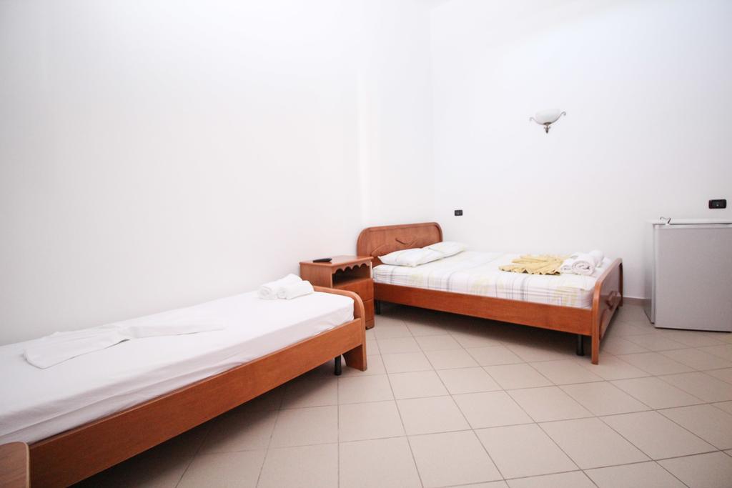 Hotel Kompleksi Dea 4*