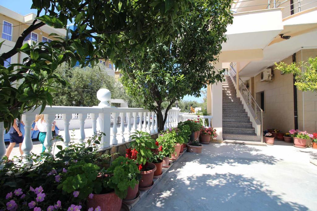Kompleksi Dea 4* Vlorë
