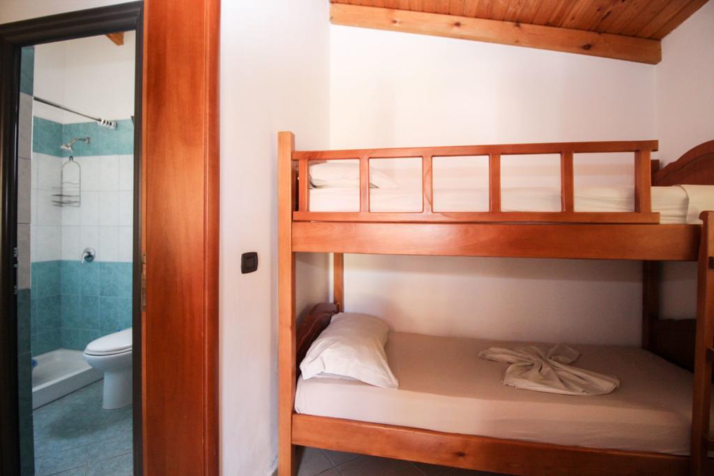 Hotel Kompleksi Dea 4*