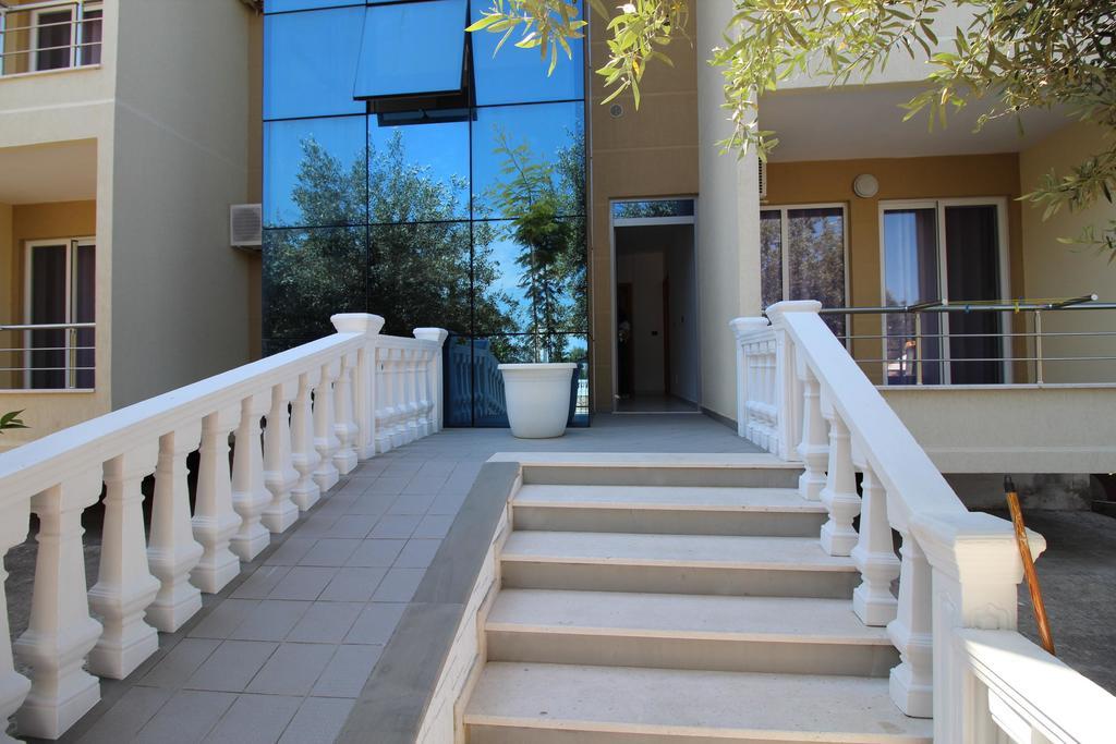 Hotel Kompleksi Dea 4*